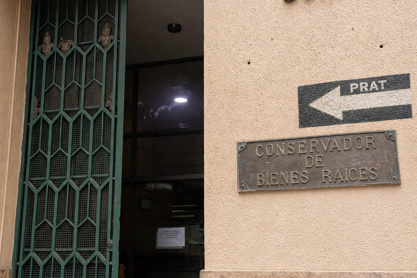 Placa del Conservador de Bienes Raíces de Valparaíso