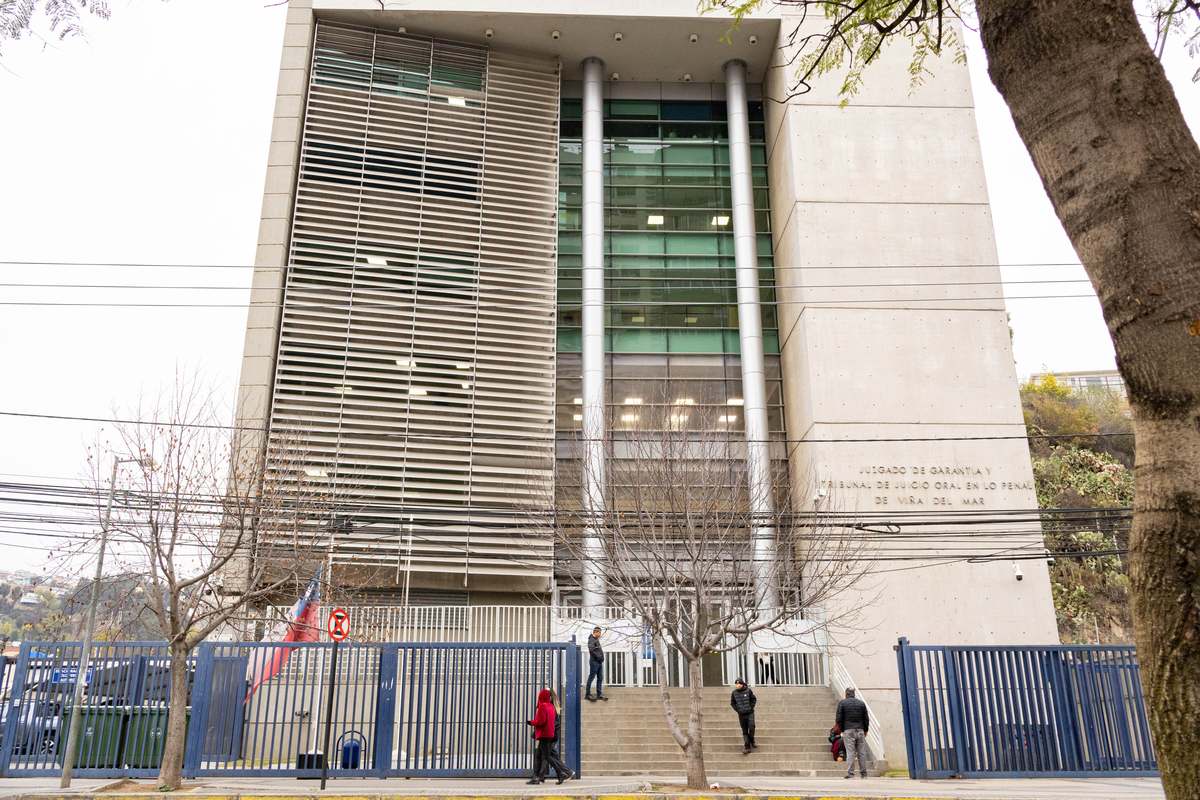 Acceso al Tribunal de Juicio Oral en lo Penal de Viña del Mar